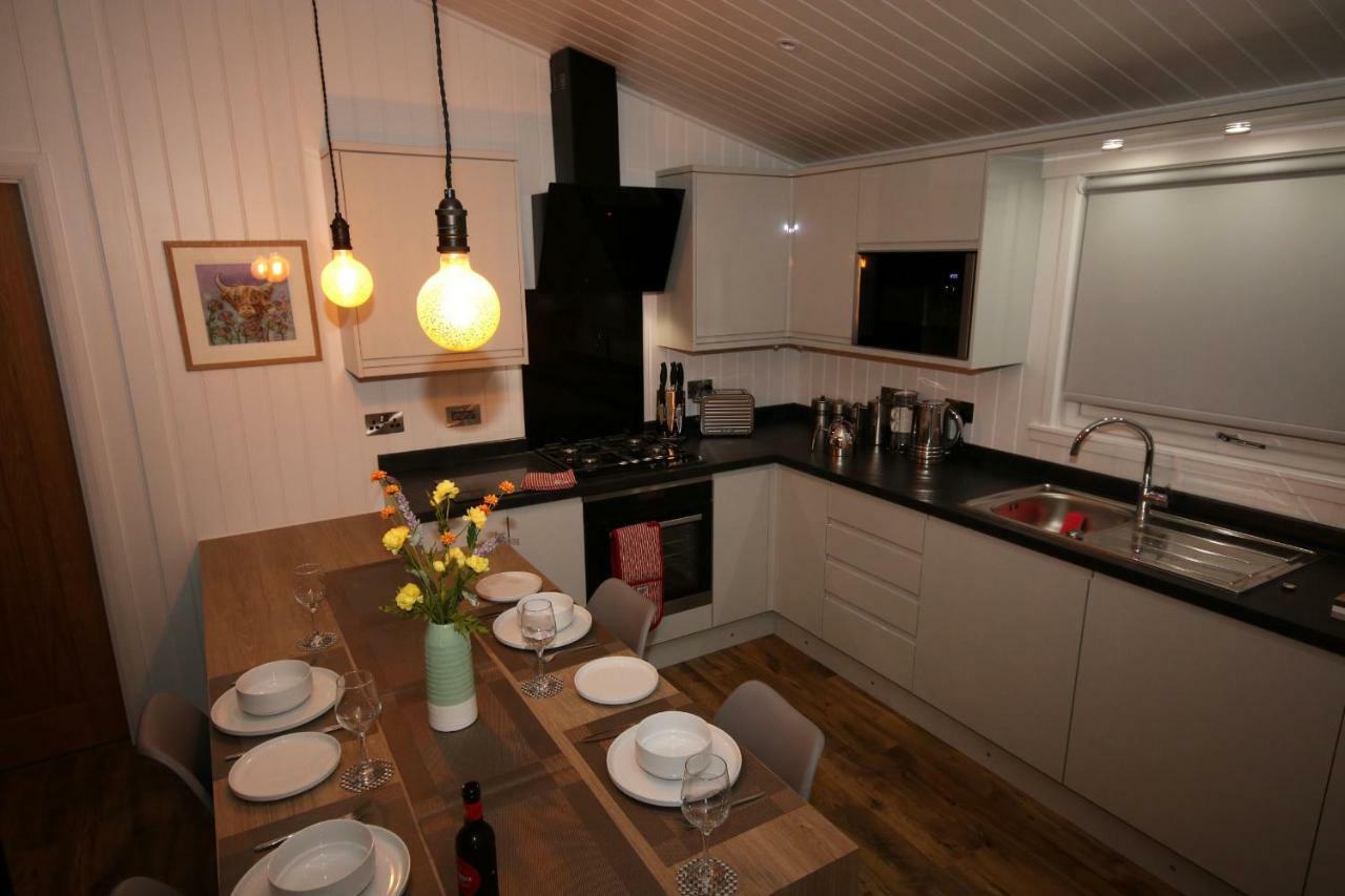 Balquhidder Braes Holiday Park Lodges, Mostly With Hot Tubs And Pet Friendly, Ev Facilities Lochearnhead Exteriör bild
